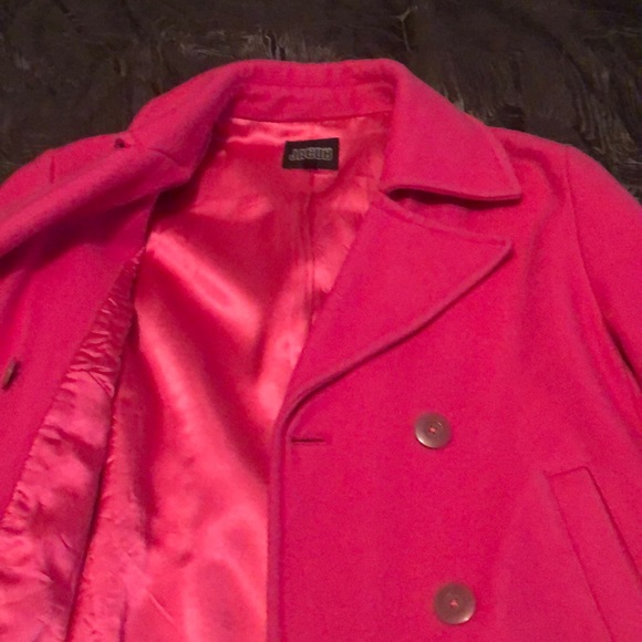 Pink coat - Picture 6 of 8